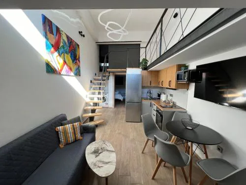 City Center Loft With Private Parking