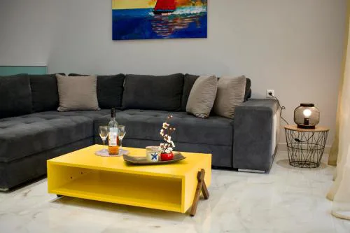 Elegant Breeze Apartment