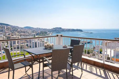 Finas Penthouse