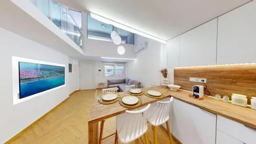 G D loft 18