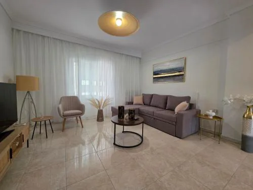 Golden Luxe Living