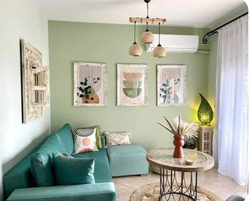 La vie est belle (Appartment with private parking)
