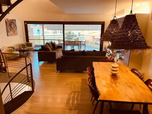 Luxury Dom Home