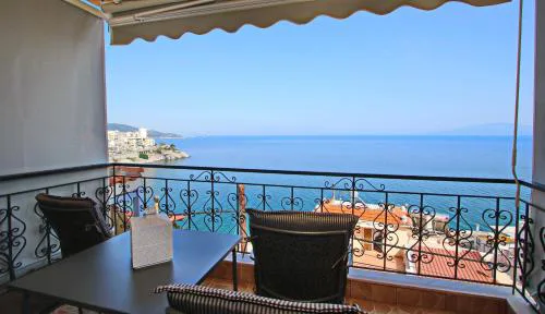 Old town luxury suite