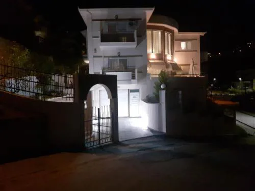 Villa Thea