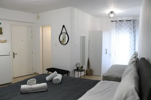 White Ruby Sea Side Studio