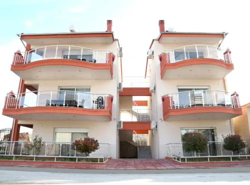 Sinanis Family Apartments