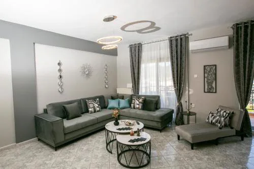 Bay Maisonette