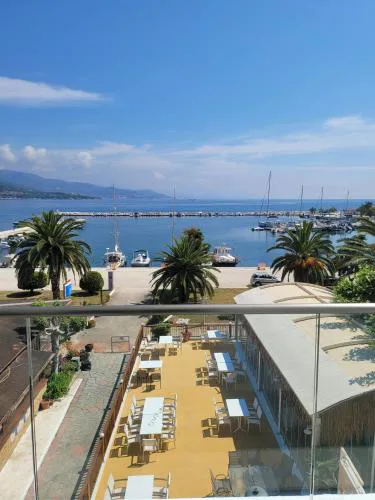 Iraklitsa Port View