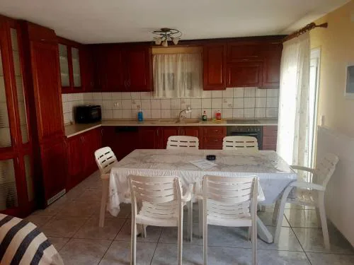 νέα ηρακλειτσα όμορφο διαμέρισμα