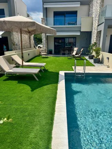 Trinity Pool Villas GOLD