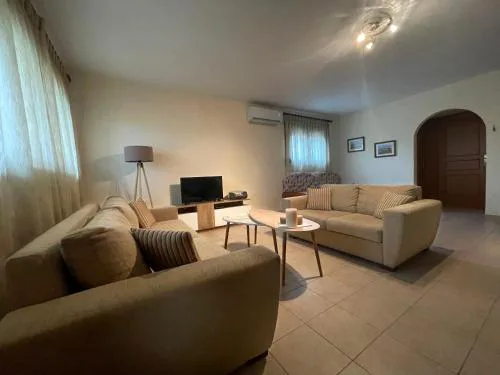 Joanna's House
