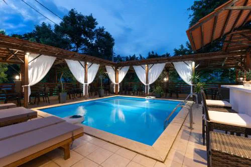 Kipos Resort