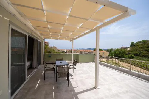 Lofos Apartments