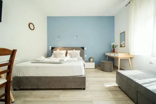 Seaside Studio in Nea Peramos, Sleeps 4
