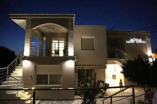 Coral Boutique Apartments