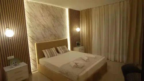 Demmy's Luxury Apartment