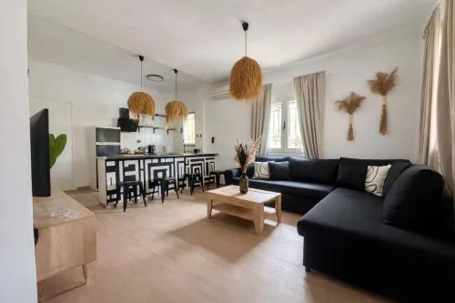 Ammo's Villa by Horizon Homes