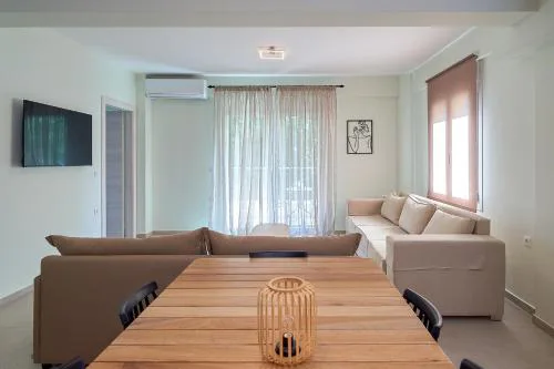 Zoe's Luxury Apartment