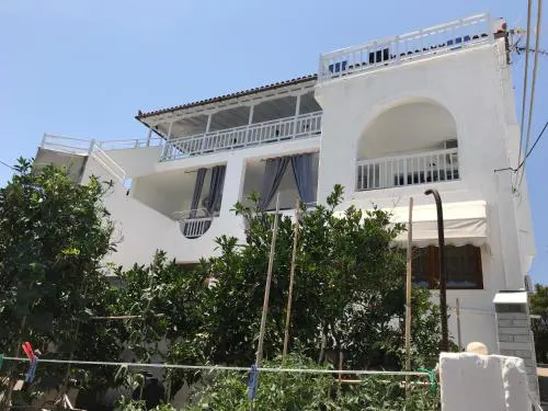 Drosakis Apartments