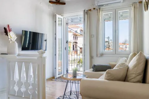 Avra Home - Island Living in Skopelos Town