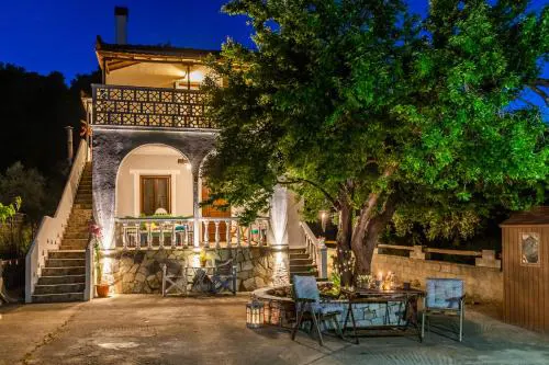 Estia A - Studios & Apartments