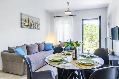 The Green Yard Apartment