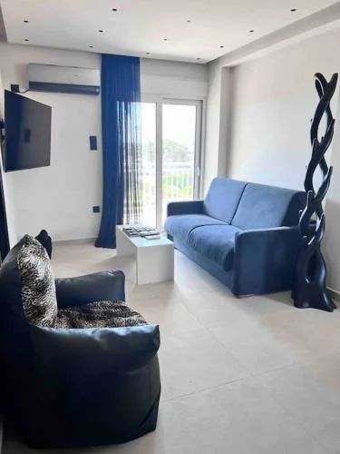 Lagonisi 2 bedroom luxury Apartment by the sea!