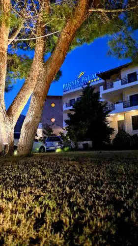 PARNIS PALACE Hotel Suites
