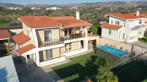 Mystique Suites Anavyssos