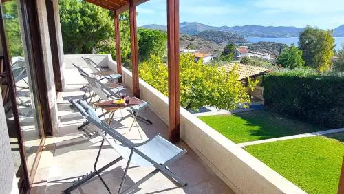 Summer Breeze villa in Saronic Gulf