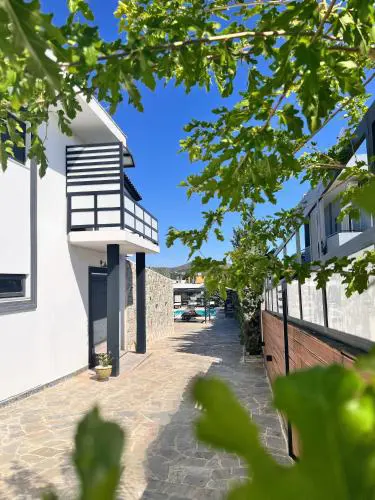 Two Bedroom Villa with Shared Pool by Olivujoj