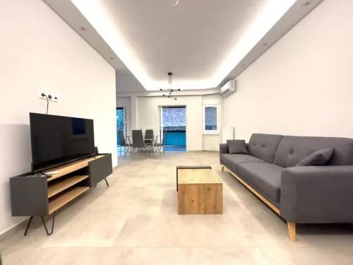 2-Bed Gem in Serene Locale