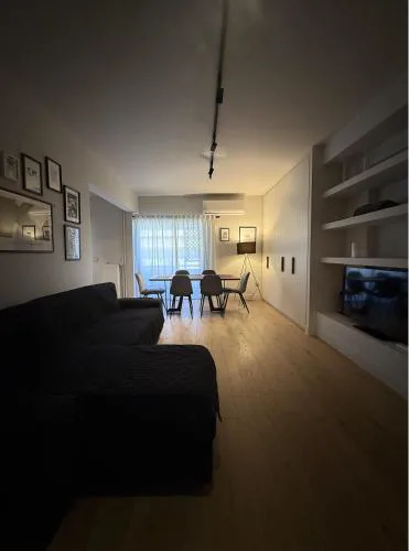 2 Bedroom 2 Bath Modern Apartment 9min from Metro Station