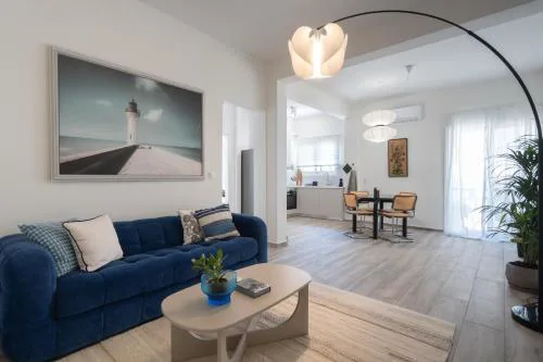 2BD Apt in Petralona Near Metro