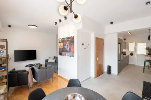 2BR Apt-Magic Terrace - Close to Metro & Acropolis