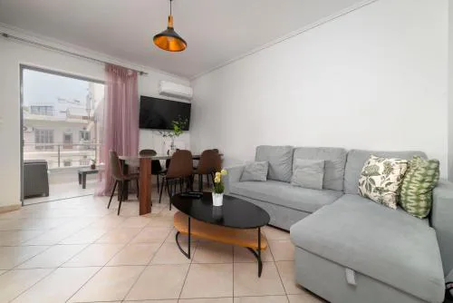 3BA next to metro and Athens city center with view