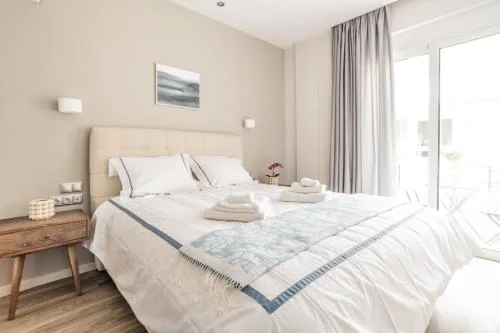 A14 Sunny & chic 2Room apartment near Plaka & Parthenon