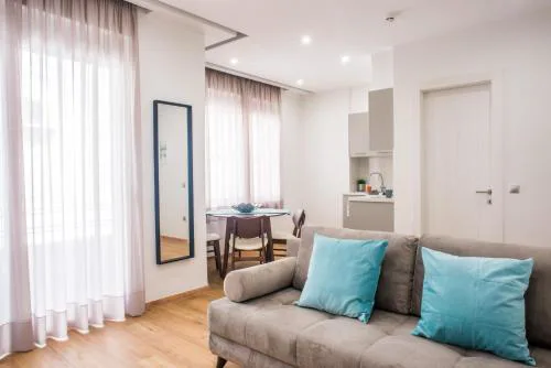 A23 Premium suite with balcony near Parthenon