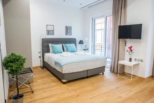 A25 Pristine & Sunny flat with balcony at downtown Athens