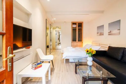A36 Gateway to Plaka 400m 2 Syntagma Sunny patio