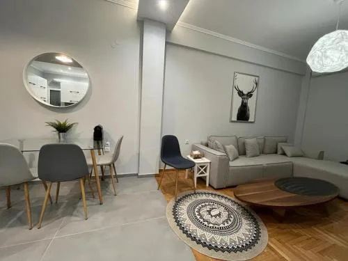 Acropolis Casa 2bdr/2bthr w/hot tub-3mins to plaka