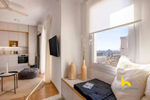Acropolis Hillside Escape - Fireplace and Sea Views 2
