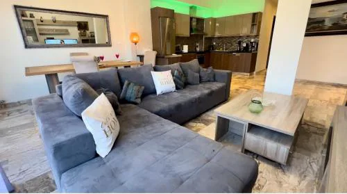 Acropolis Modern Apartments free parking,free pet hosting,Netflix
