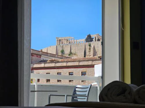 Acropolis Panorama Suite by YHA