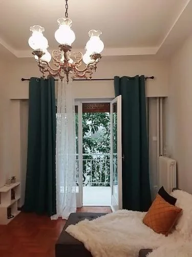 Acropolis Select Flat