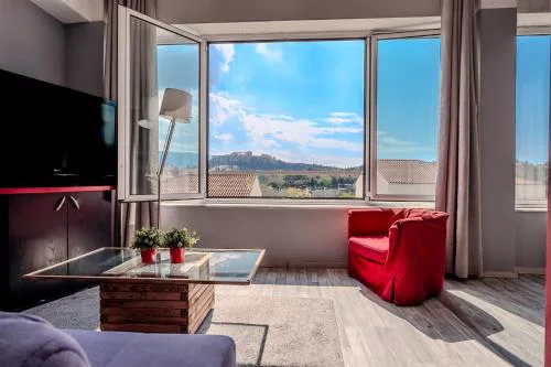 Acropolis view, near Monastiraki 2br 2 bathrooms RED