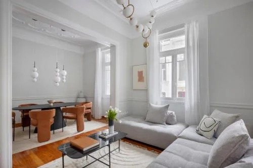 Acropolis Villa 3BR 9ppl 10 minutes Metro&Museum