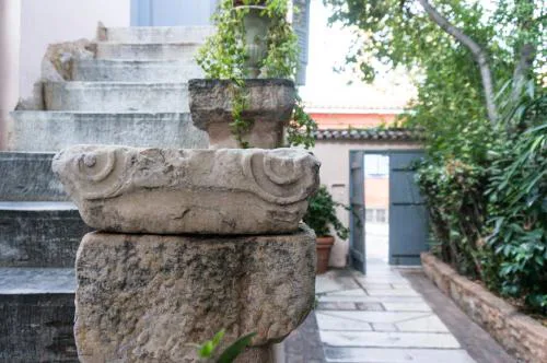 Acropolis Villa in Plaka