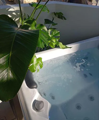 AirRent Apartments 4 Jacuzzi Suite